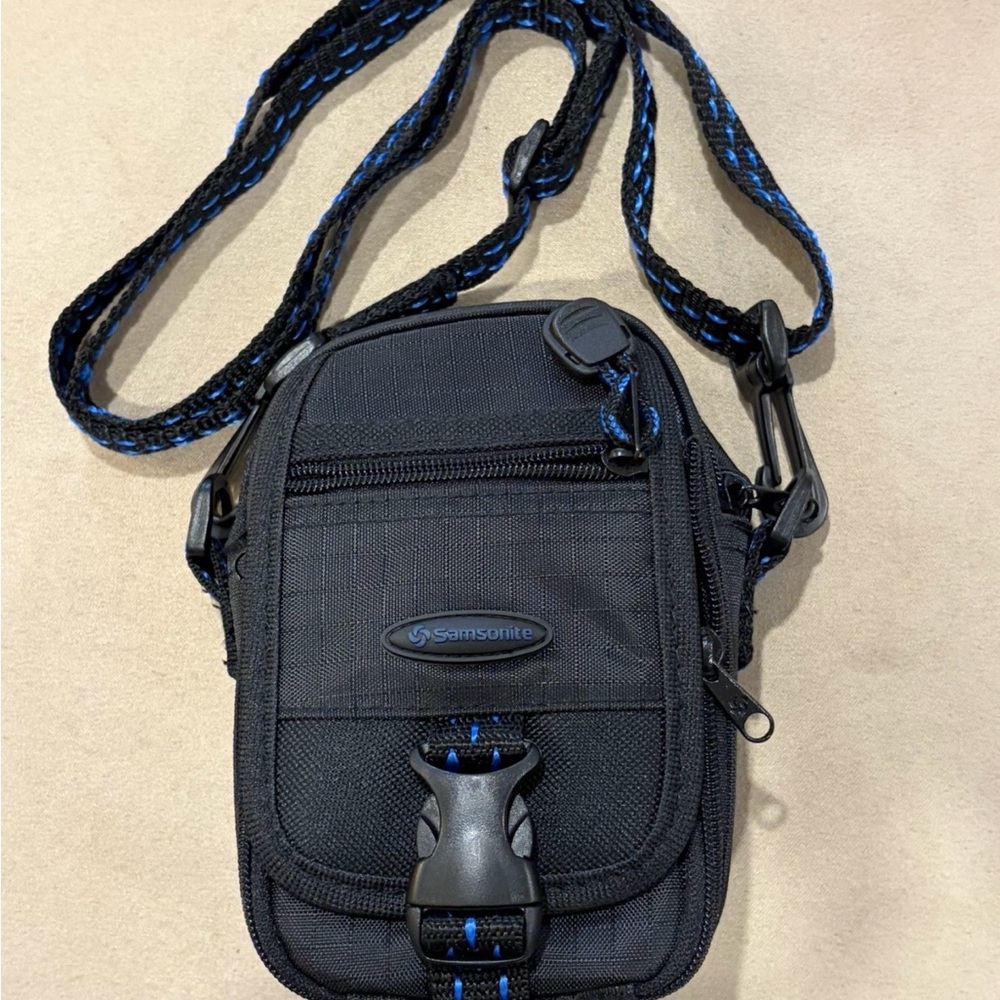 Samsonite Camera Case With Strap